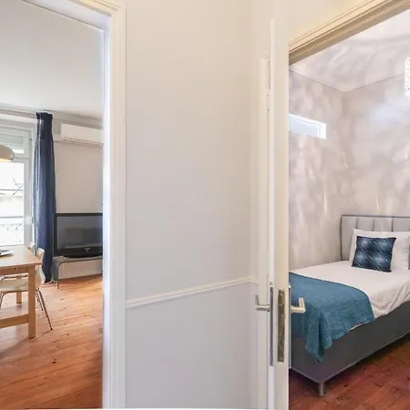 Santa Justa 24 Lisbon Downtown Apartment Room photo