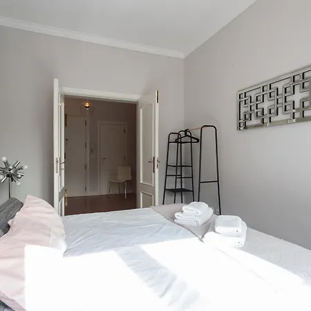 Santa Justa 24 Lisbon Downtown Apartment Room photo