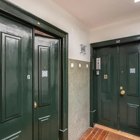 Santa Justa 24 Lisbon Downtown Apartment Room photo