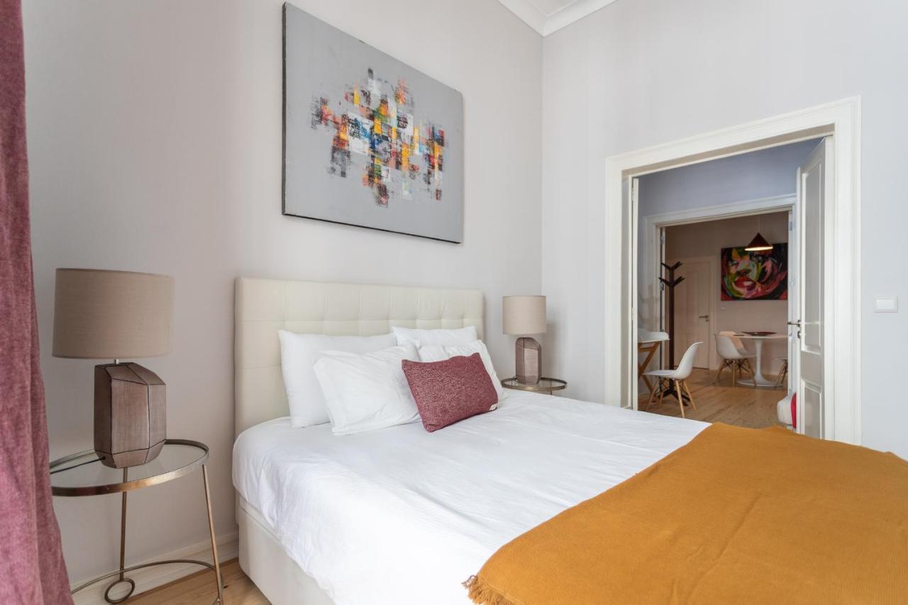 Santa Justa 24 Downtown Apartment *